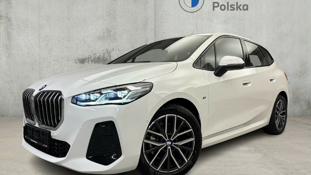 BMW Seria 2, 218