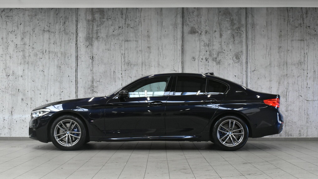 BMW Seria 5, 530