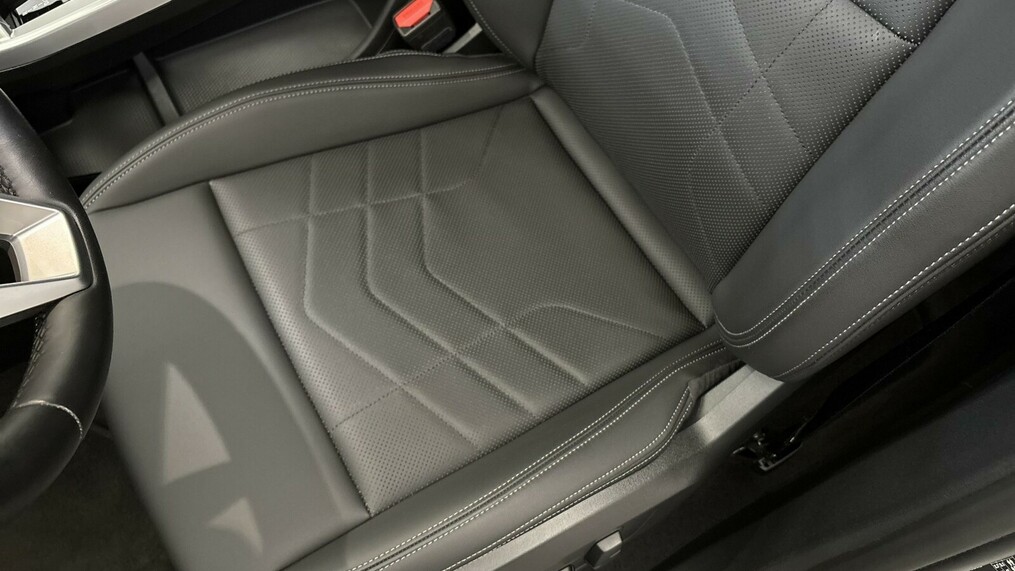 BMW Serii 2, 225