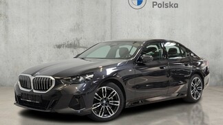 BMW Serii 5, 520