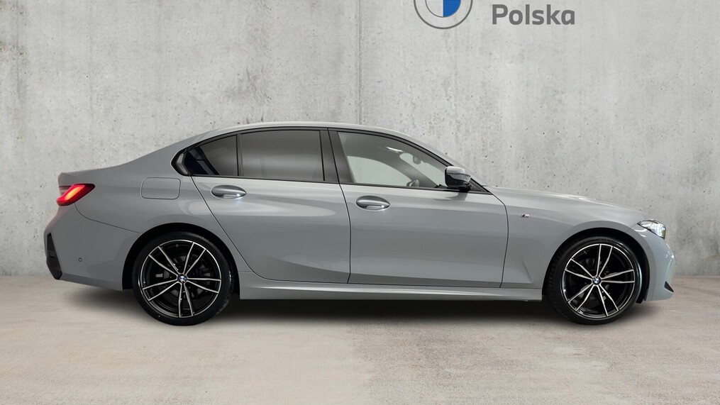 BMW Serii 3, 320