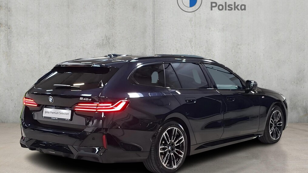 BMW Serii 5, 540