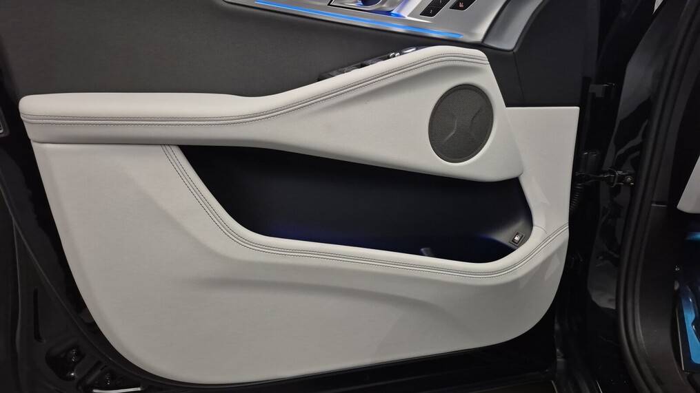 BMW XM