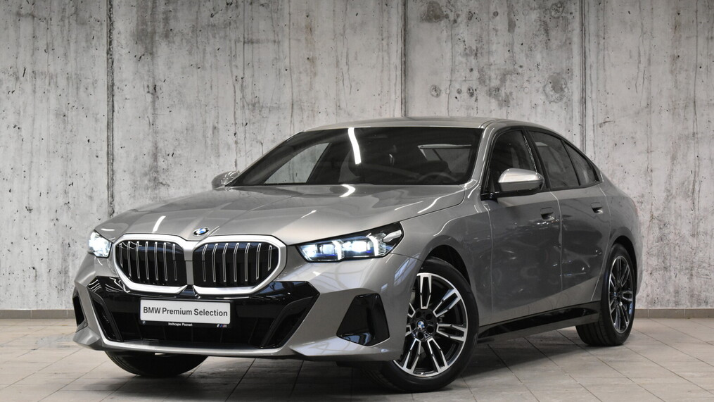 BMW Serii 5, 520
