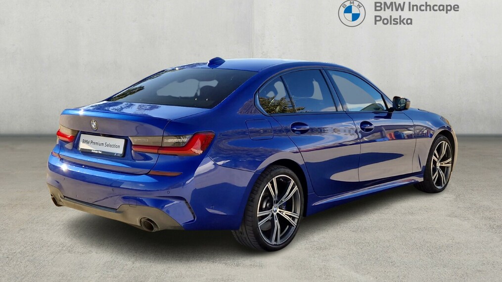 BMW Serii 3, 330