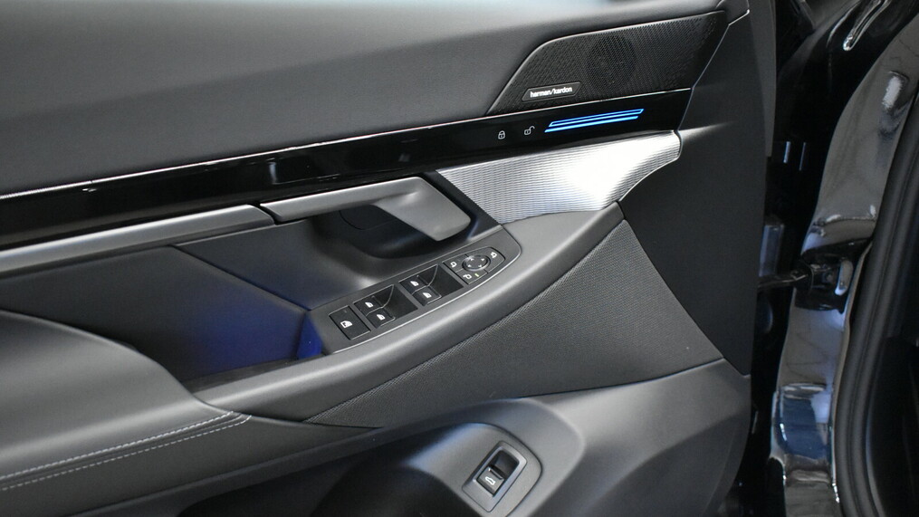 BMW Serii 5, 520