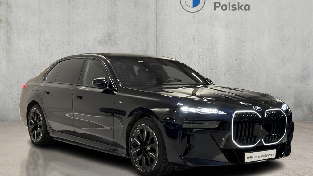BMW Serii 7, i7