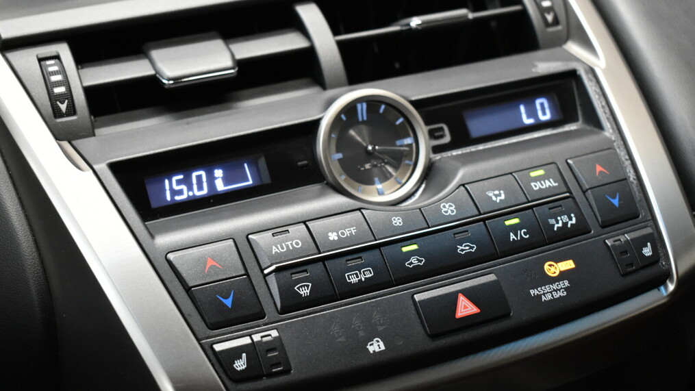Lexus NX 200t