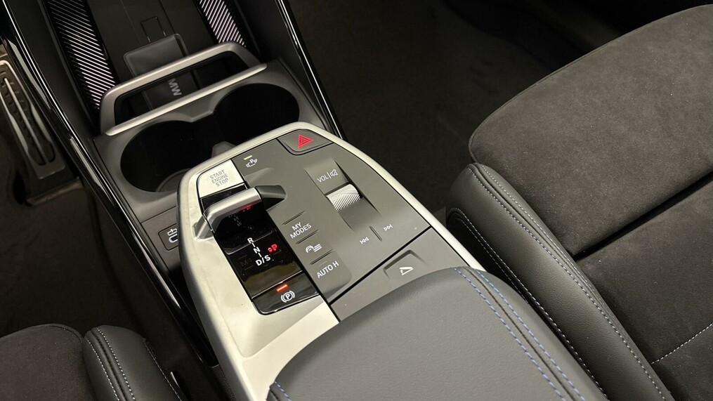 BMW Serii 2, 218
