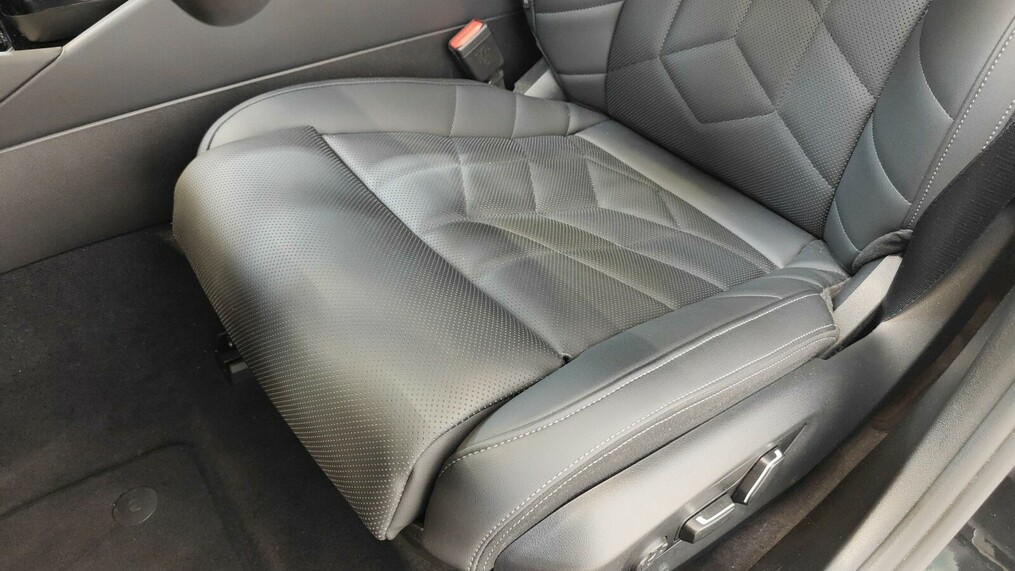 BMW Serii 5, 520