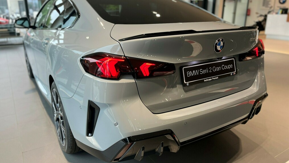 BMW Serii 2, 220
