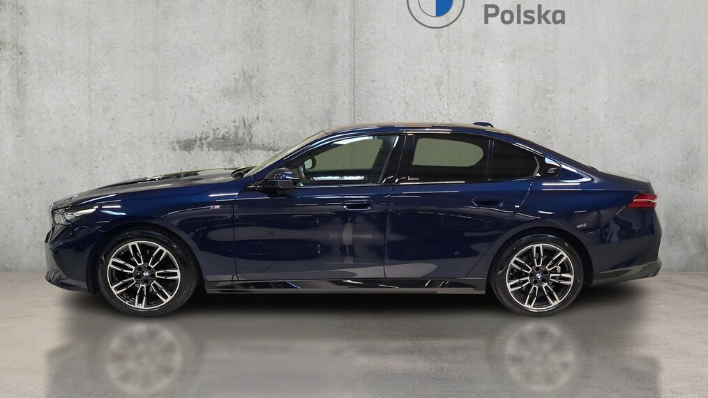 BMW Serii 5, 520
