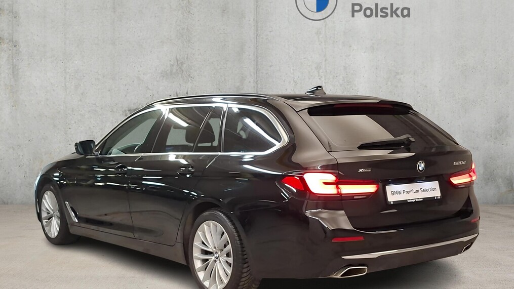 BMW Serii 5, 520