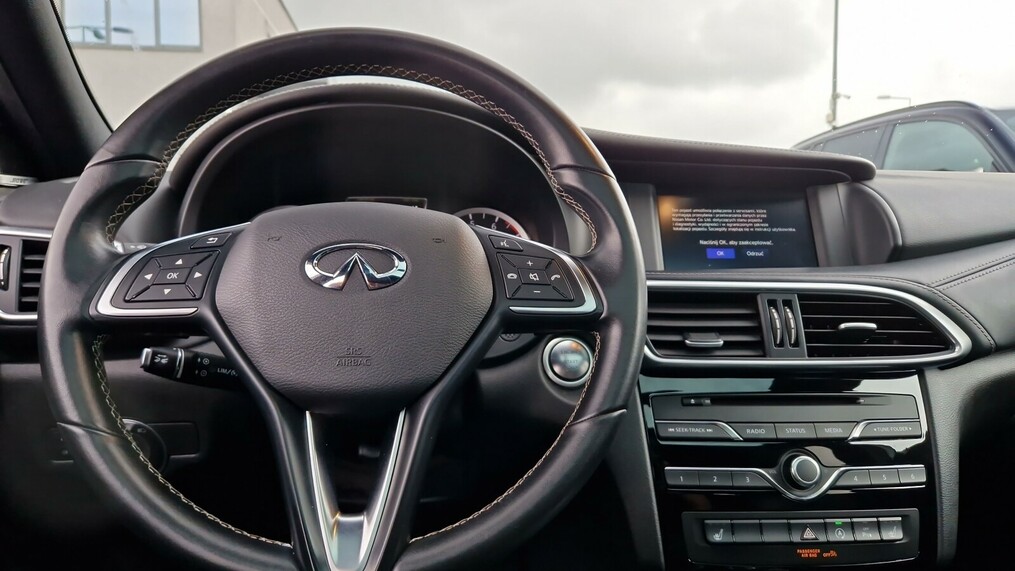 Infiniti QX30