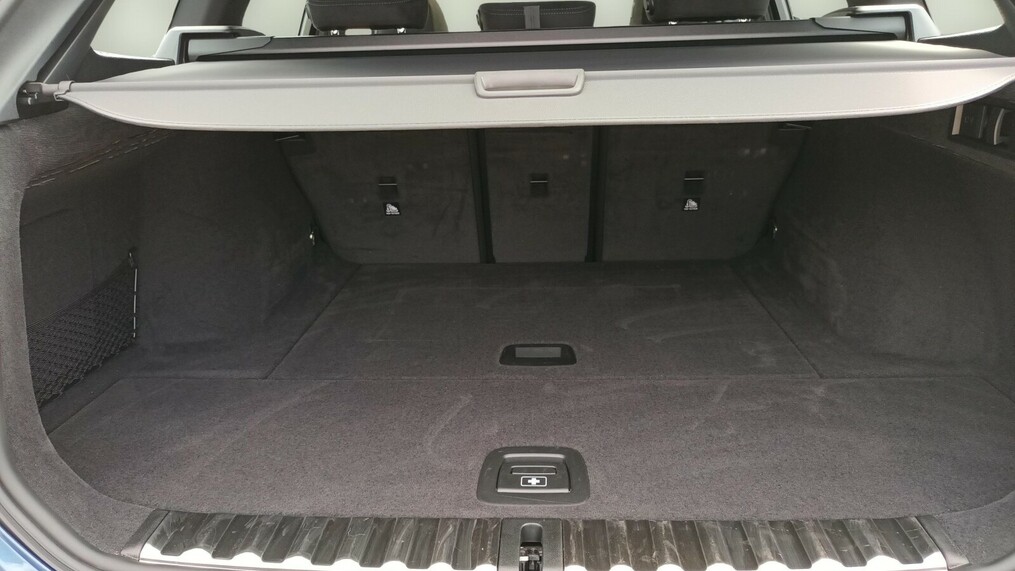 BMW Serii 3, 330