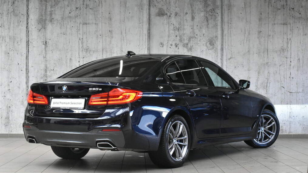 BMW Serii 5, 530