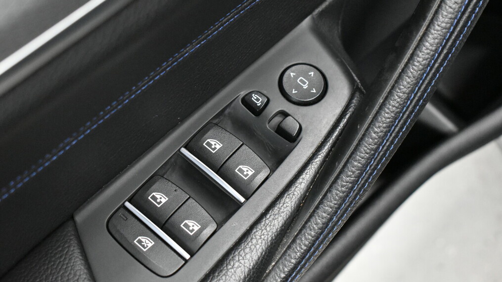 BMW Serii 5, 520