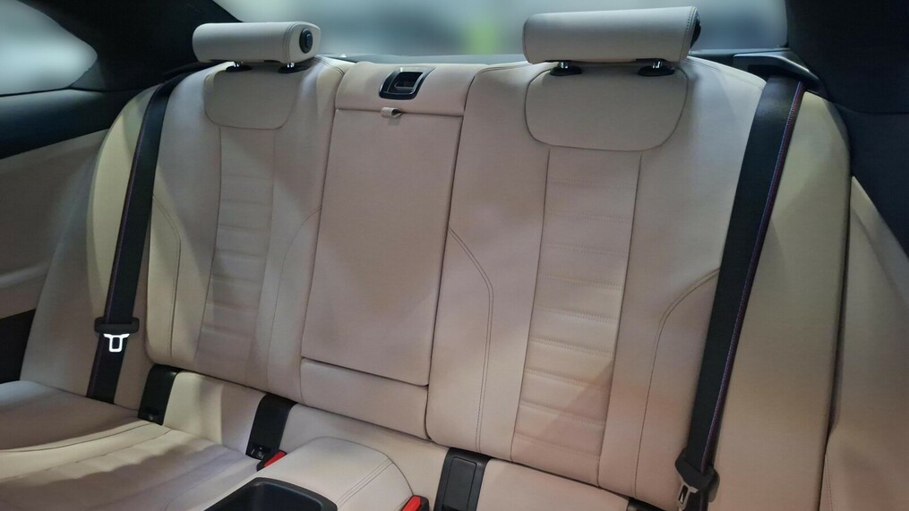 BMW Serii 2, 230