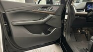 BMW Serii 2, 225