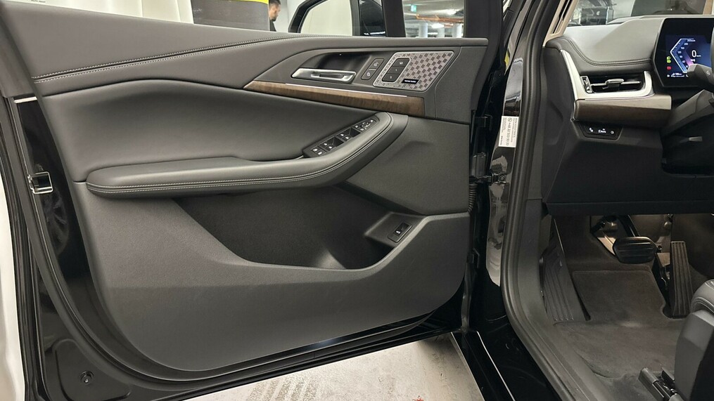 BMW Serii 2, 225