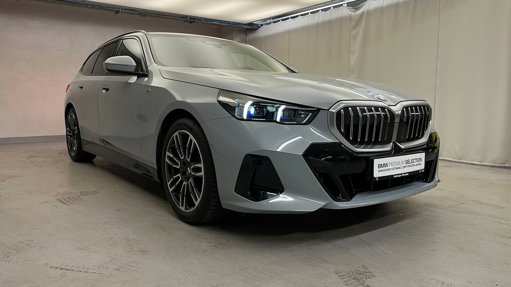 BMW Serii 5, 520