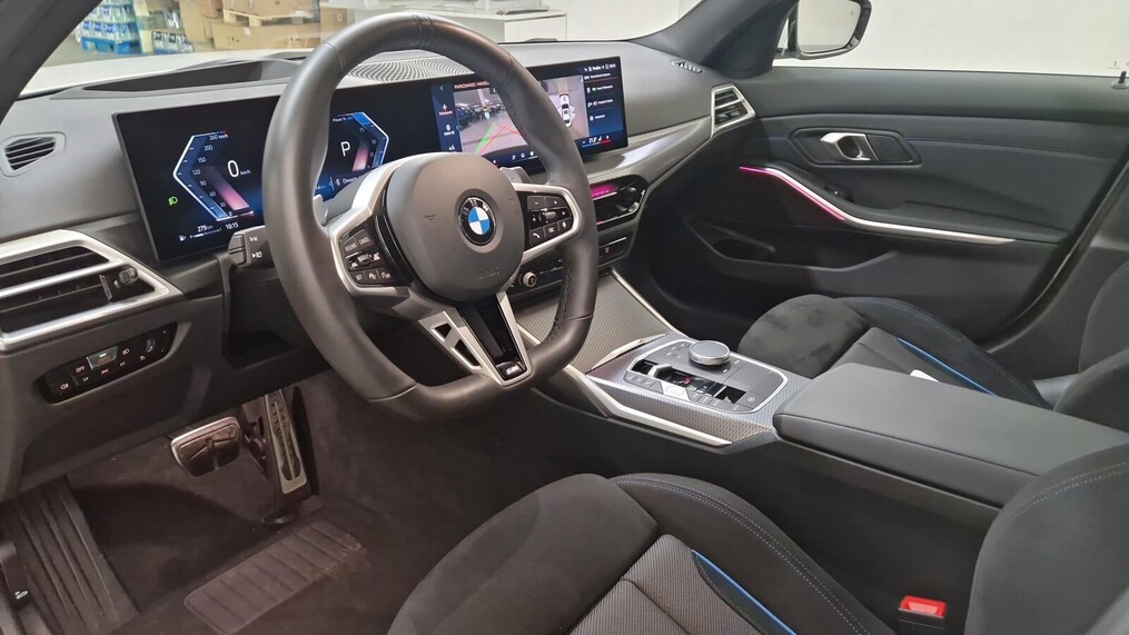 BMW Serii 3, 320