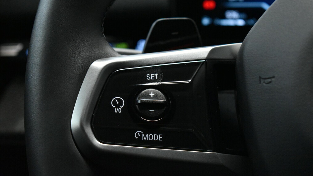 BMW Serii 5, 520