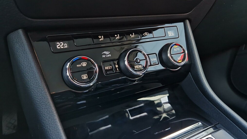 Škoda Superb Combi