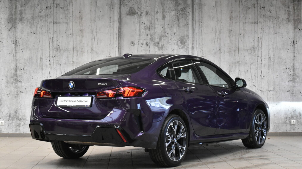 BMW Serii 2, 220