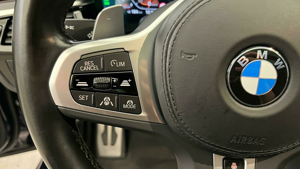 BMW Serii 5, 530