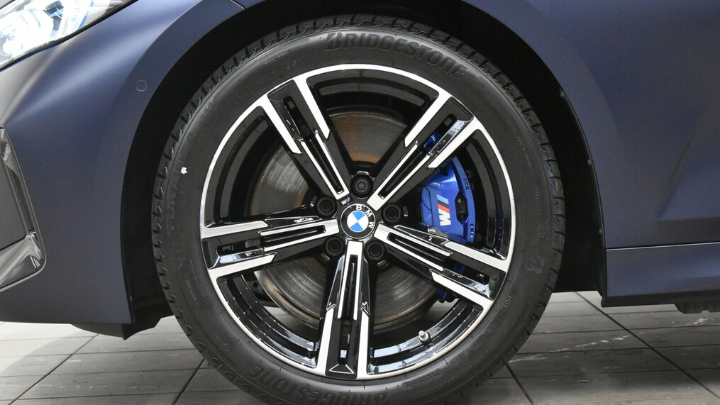 BMW Serii 3, 320