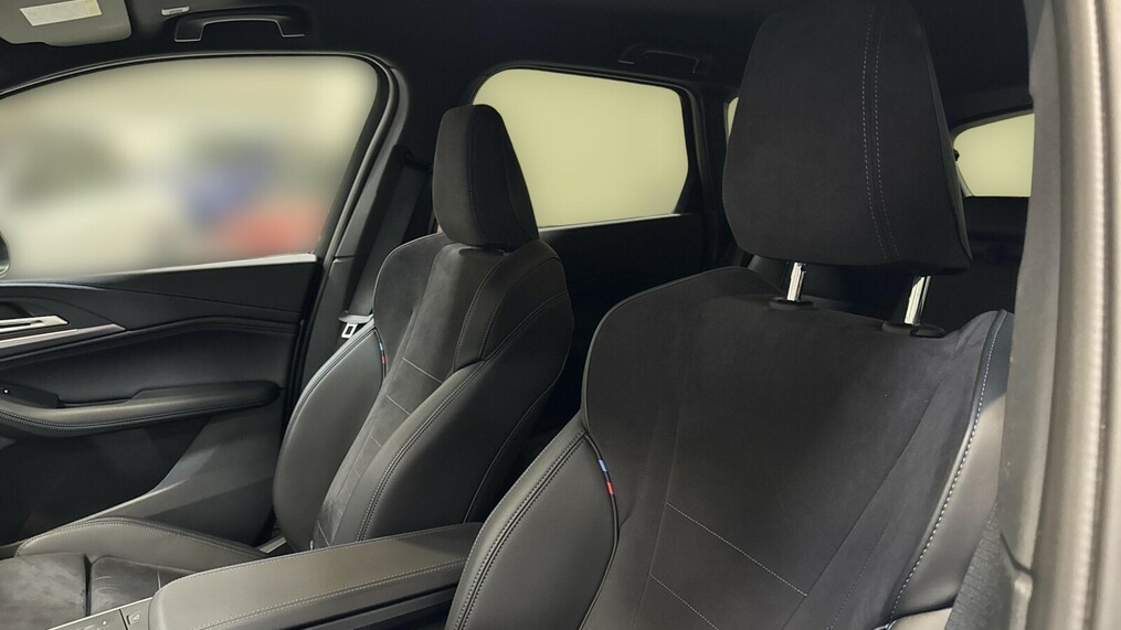 BMW Serii 2, 218