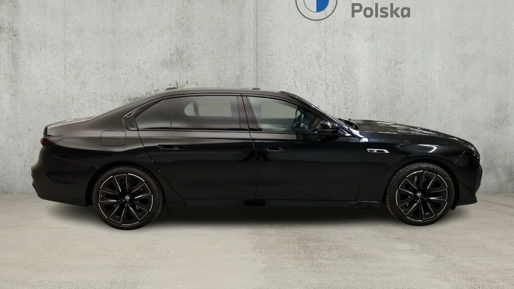 BMW Seria 7 i7
