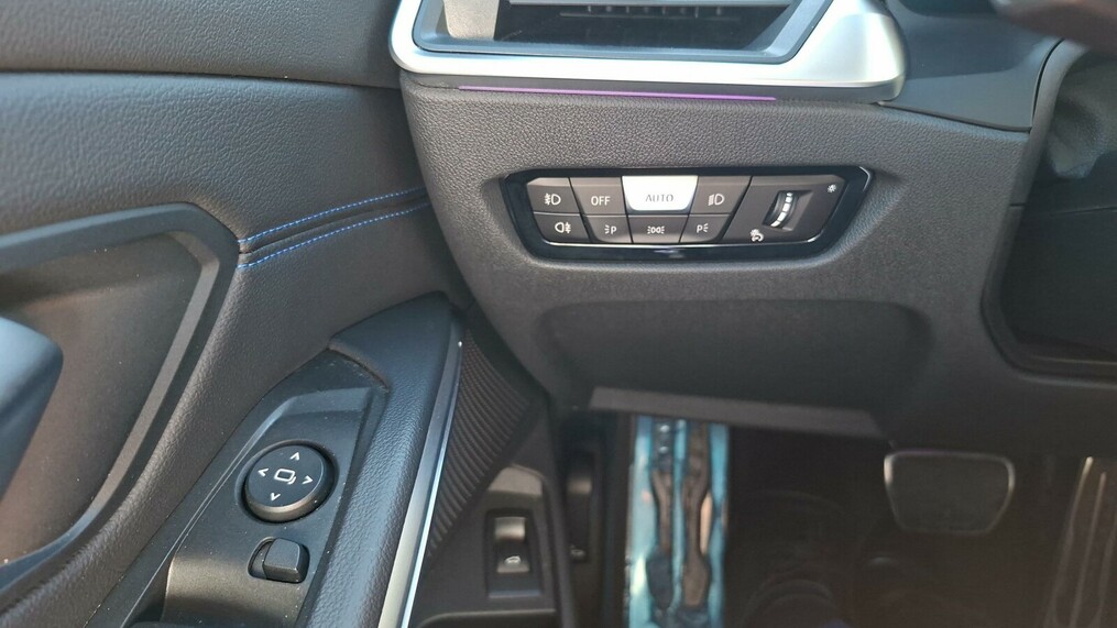 BMW Serii 3, 318