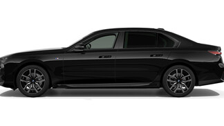 BMW Serii 7, 740