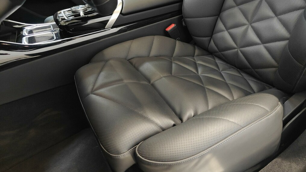 BMW Seria 7 740