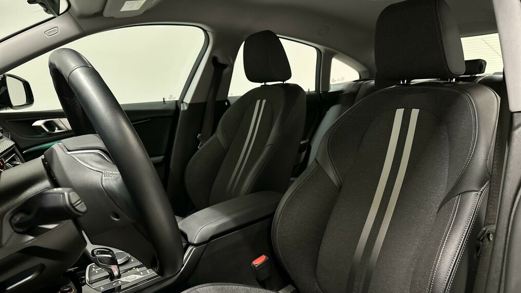 BMW Seria 2 218