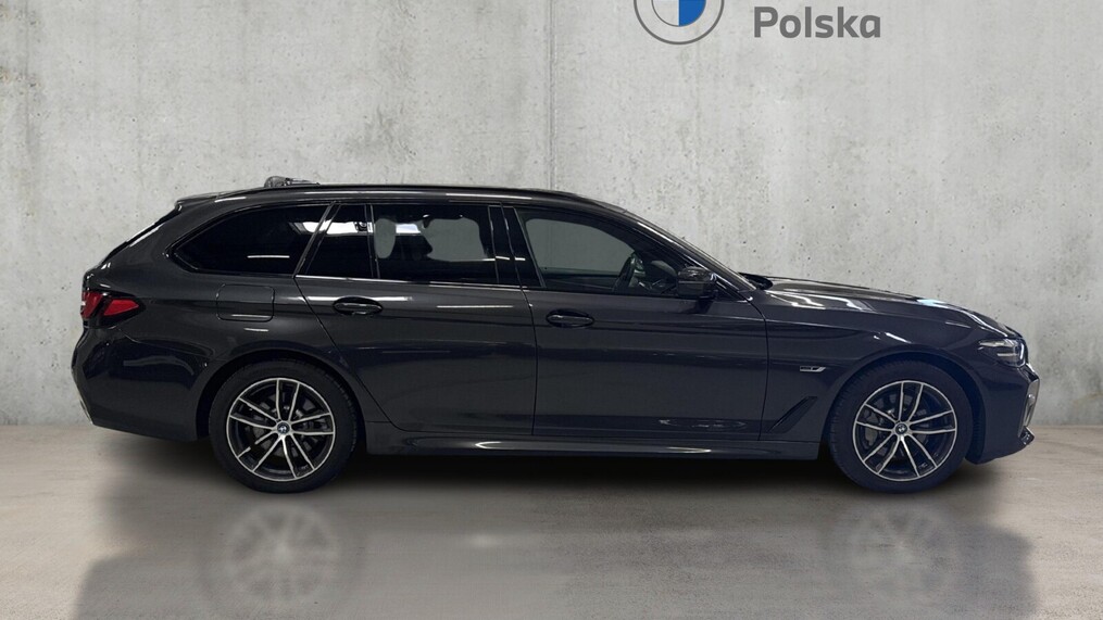 BMW Serii 5, 530