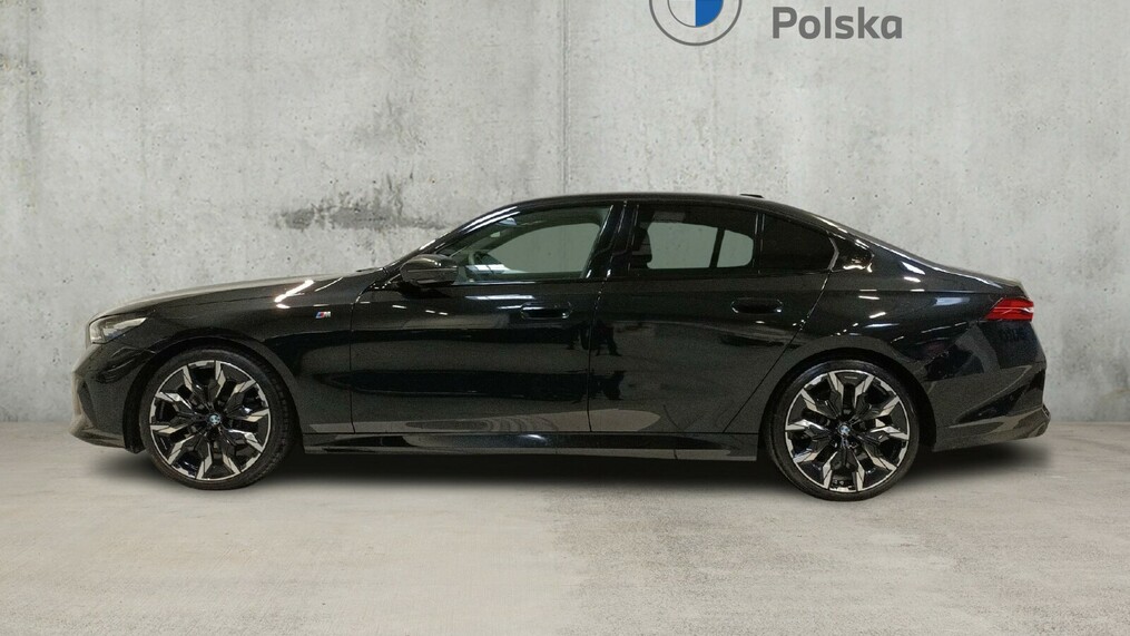 BMW Serii 5, 520