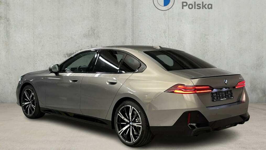 BMW Seria 5, 520