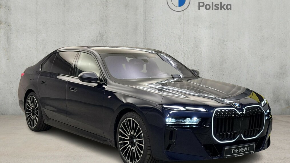 BMW Serii 7, 740