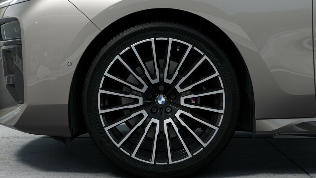 BMW Seria 7 740