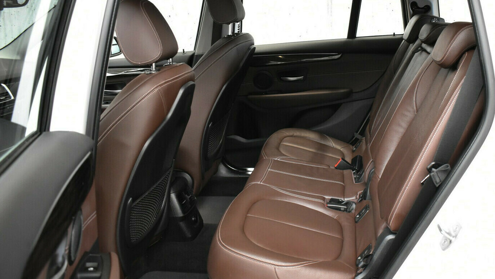 BMW Seria 2 218