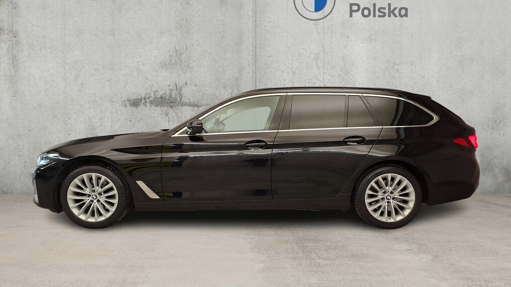 BMW Serii 5, 520