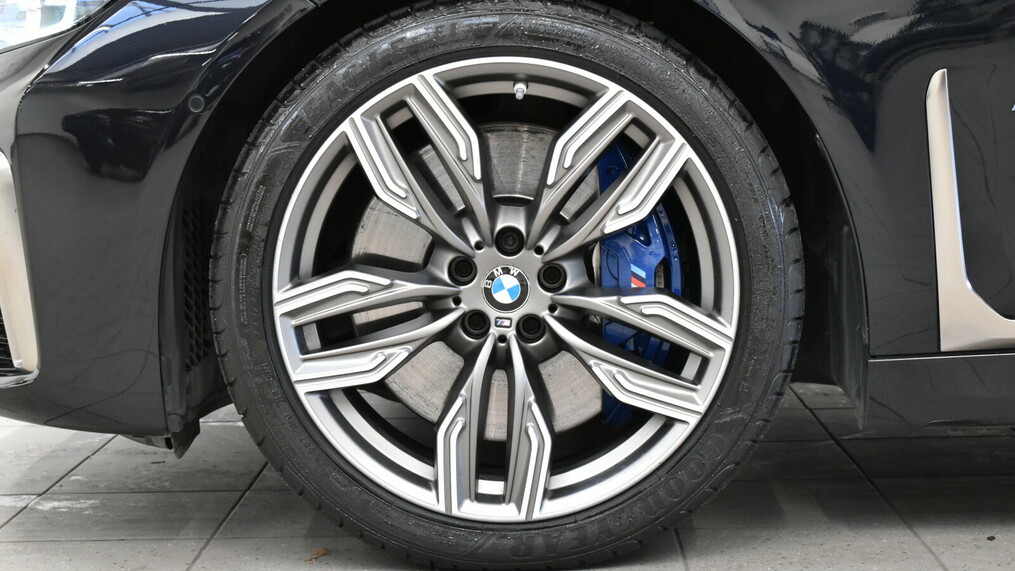 BMW Seria 7 760