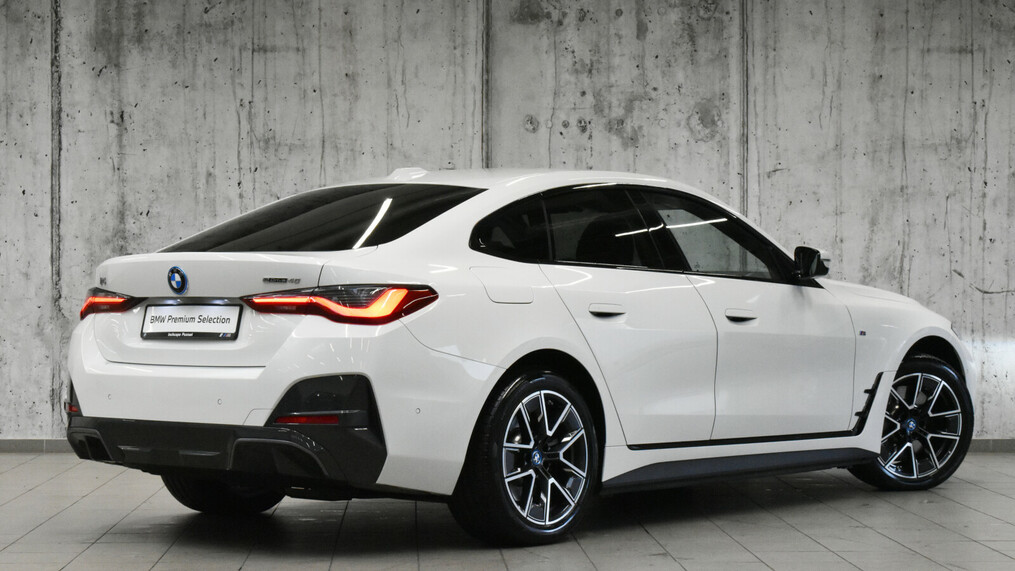 BMW Seria 4 i4