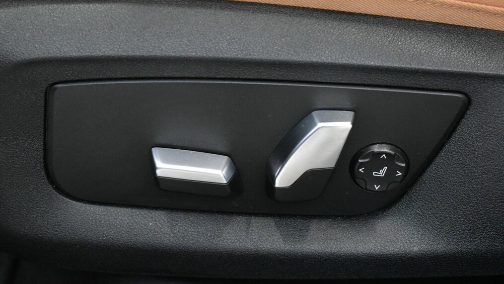 BMW Serii 5, 518