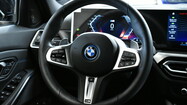 BMW Seria 3, 330