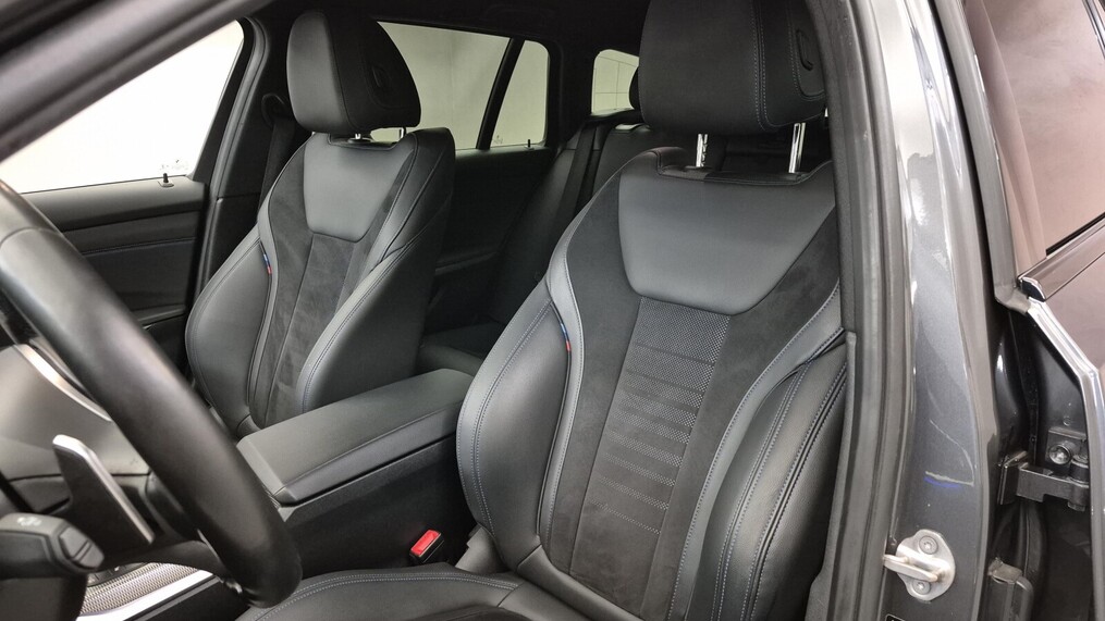 BMW Serii 3, 320