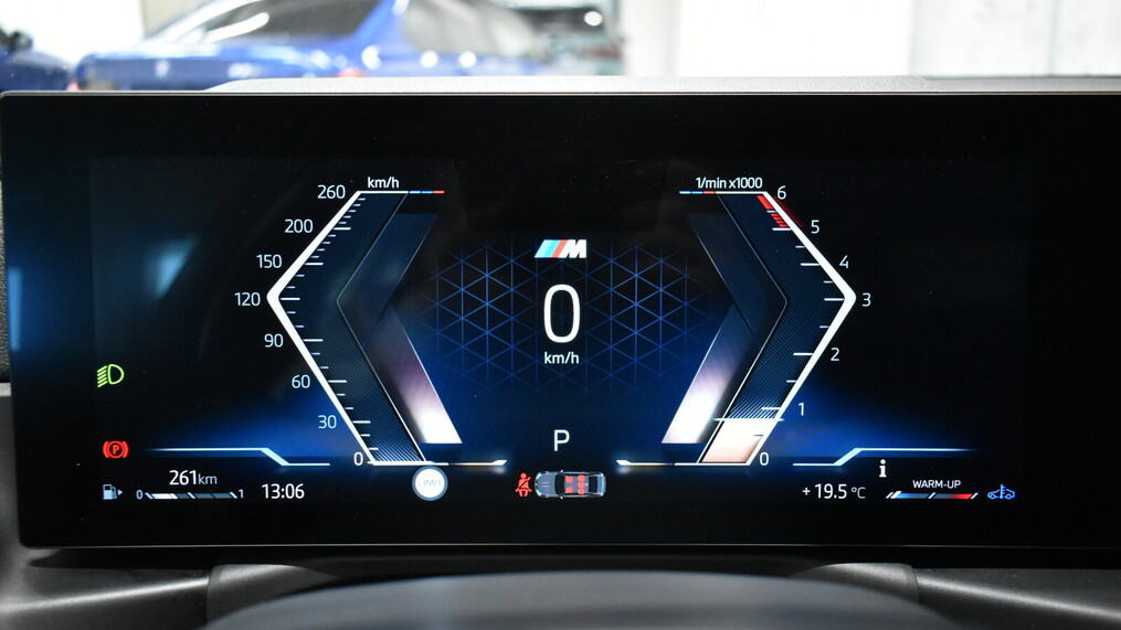 BMW Serii 3, 330